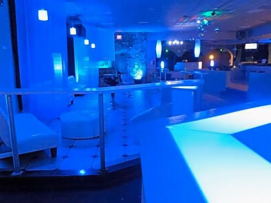 Regency Hotel & Conference Center - photo 20