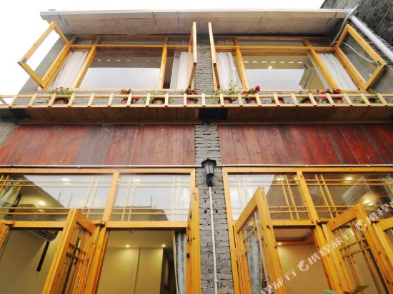 Meet Lotus Boutique Hotel Xitang in Jiashan, People's Republic of China