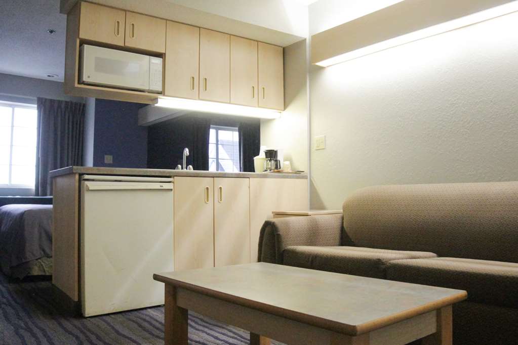 Americas Best Value Inn & Suites Jackson TN - photo 13