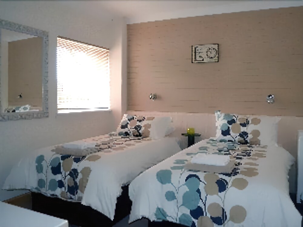 Maple Cottage B&B — Gullane — photo 3