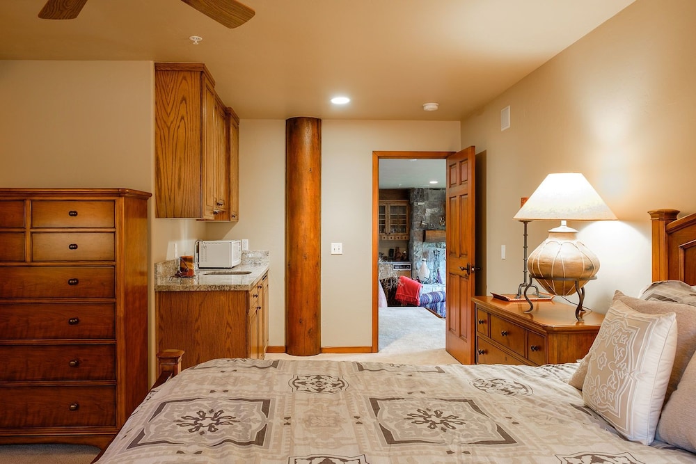 3390 Sun Ridge Dr - photo 4