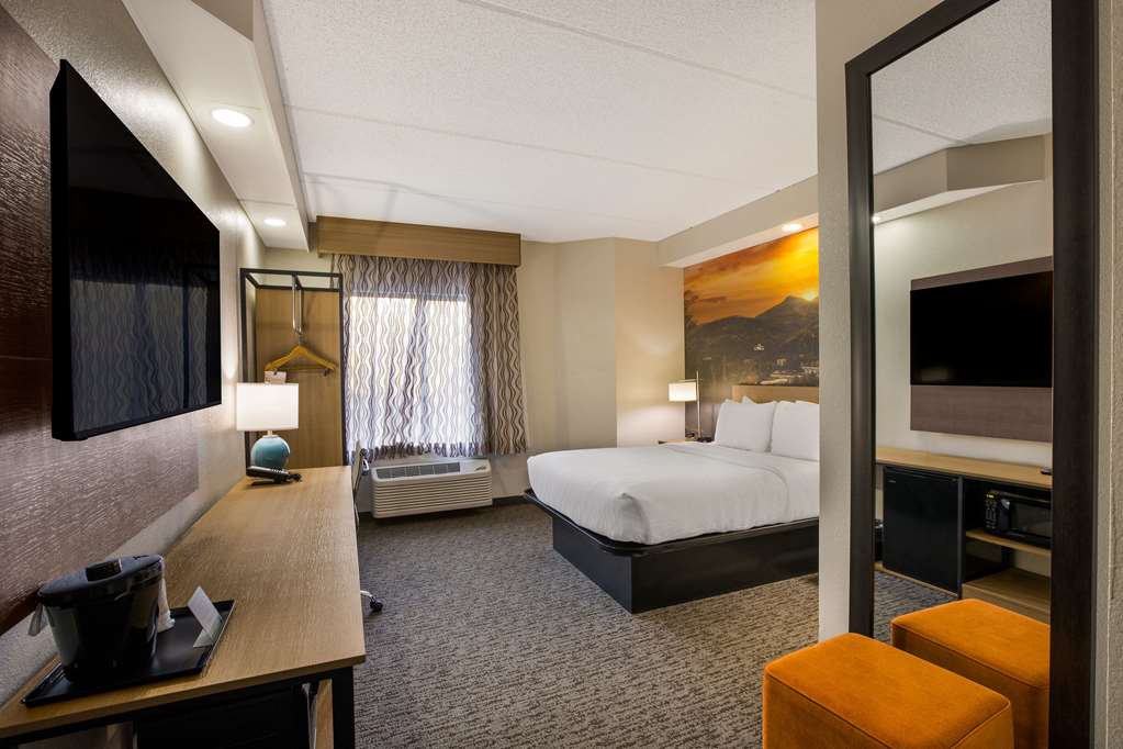 Clarion Pointe Sevierville Pigeon Forge - photo 18
