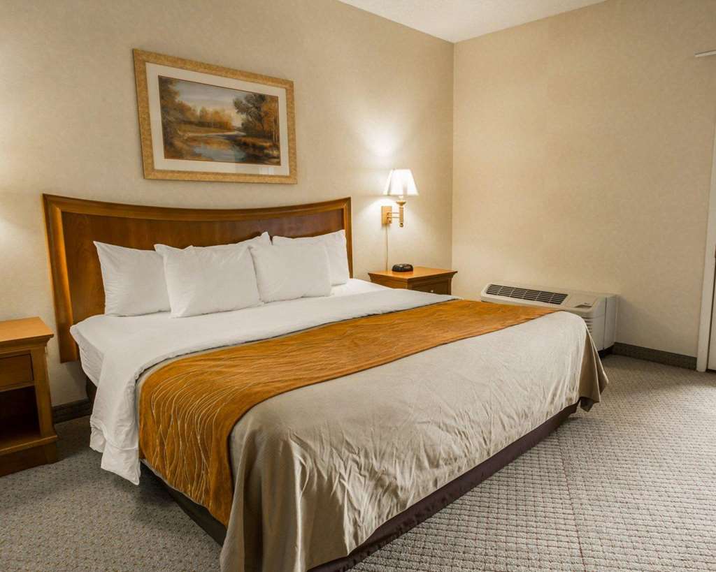 Rodeway Inn & Suites Cherokee On the River - photo 24