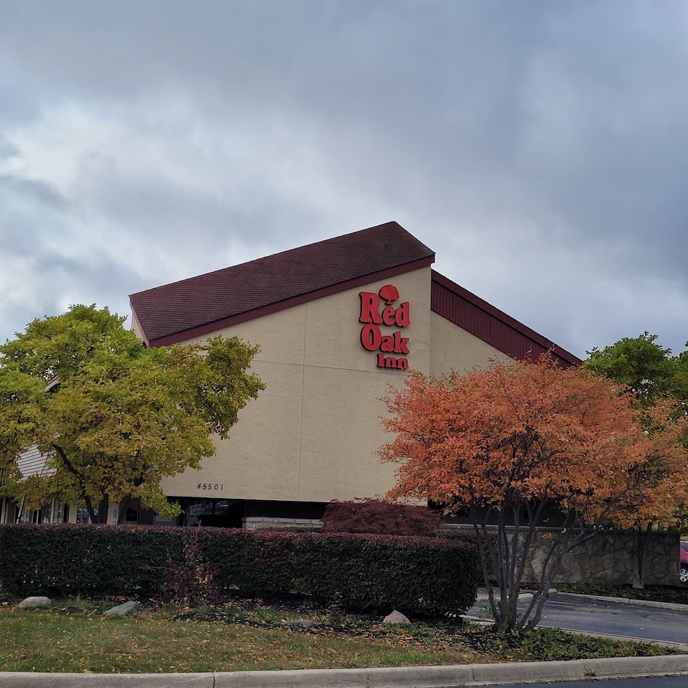Red Roof Inn Detroit Metro Airport West in Belleville, United States