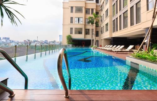 Tresor Building Rose Home Studio Heart Of Saigon — 5-Star Luxury Hotel in Ho Chi Minh City, Vietnam