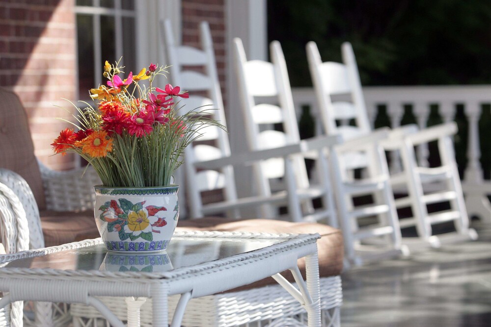 The Martha Washington Inn & Spa - photo 56