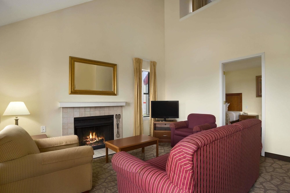 Affordable Suites of America Grand Rapids - photo 23