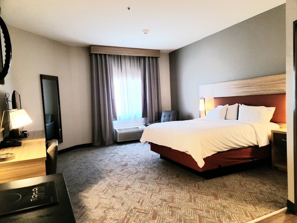 Candlewood Suites Mount Pleasant by IHG - photo 19