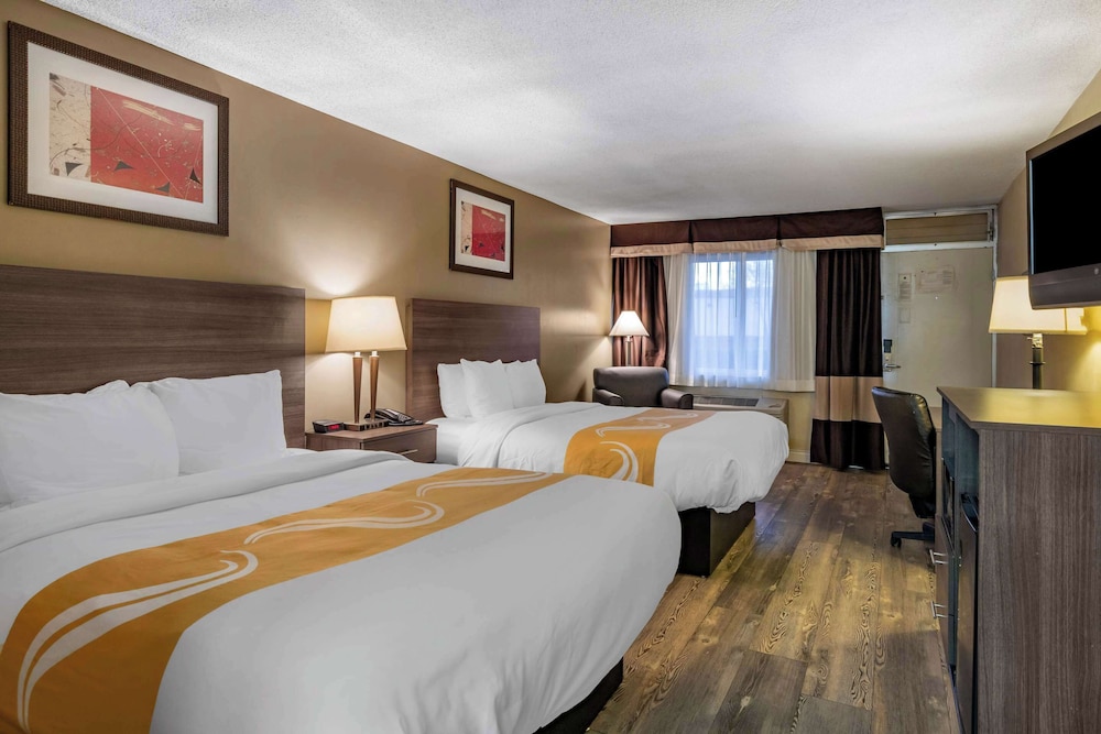 Quality Inn Barstow Route 66 - photo 17
