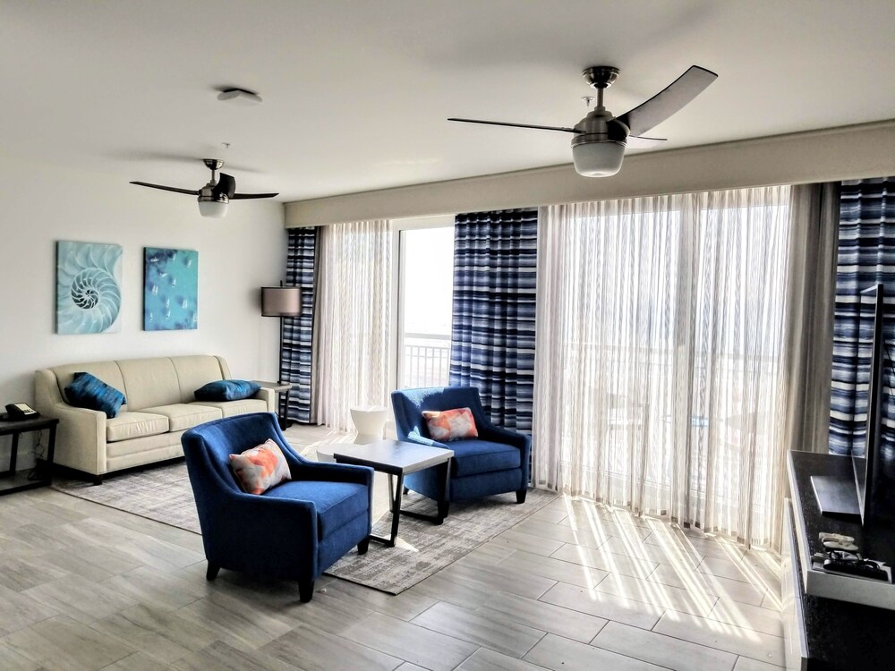Provident Oceana Beachfront Suites - photo 17