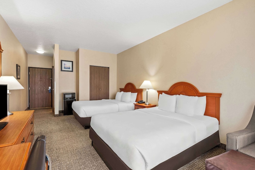 Comfort Inn & Suites Hermiston South - photo 11