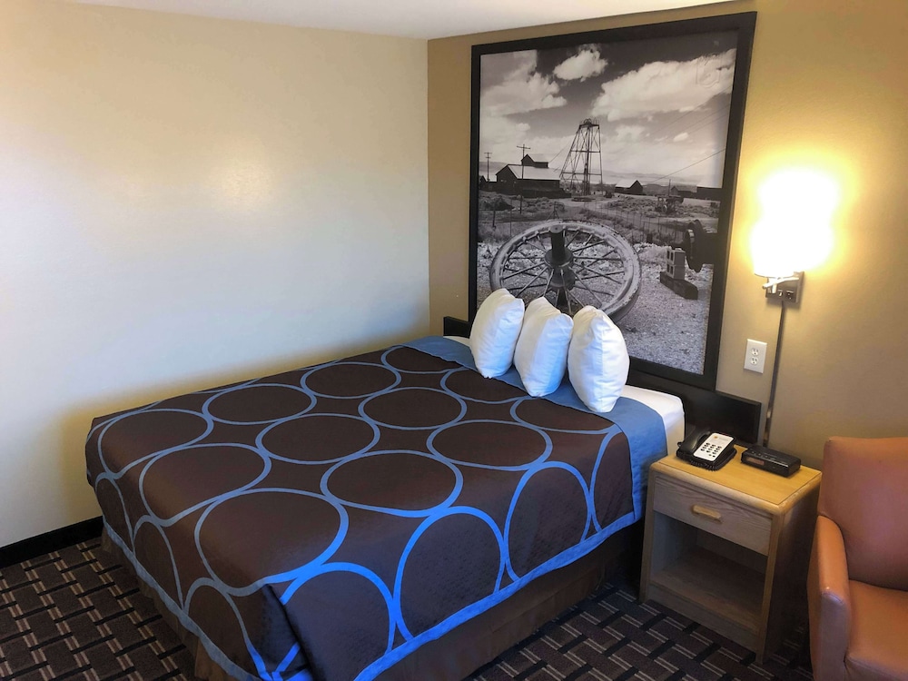 Super 8 by Wyndham Carson City Lake Tahoe - photo 14