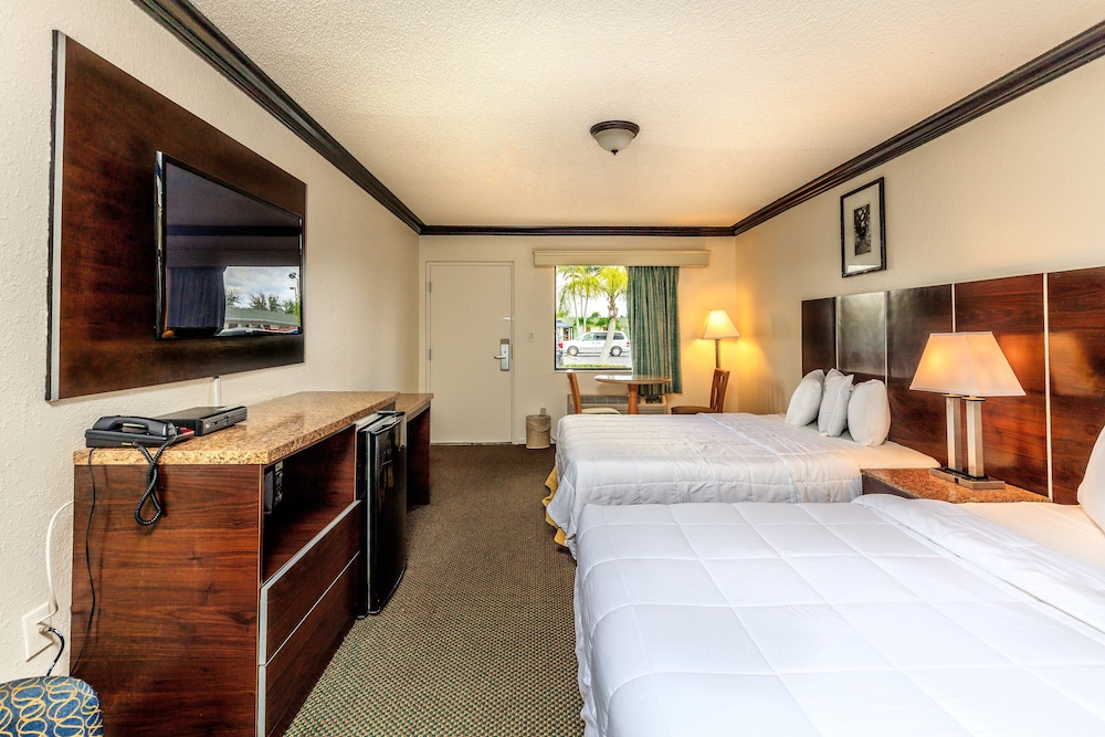 Budget Host Inn - photo 11