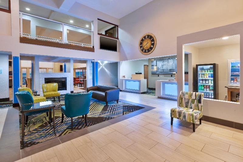 Holiday Inn Express & Suites Petoskey by IHG - photo 6