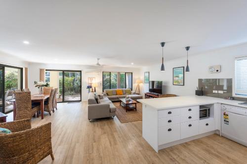 32 Beachside LJHooker Yamba — Iluka — photo 2