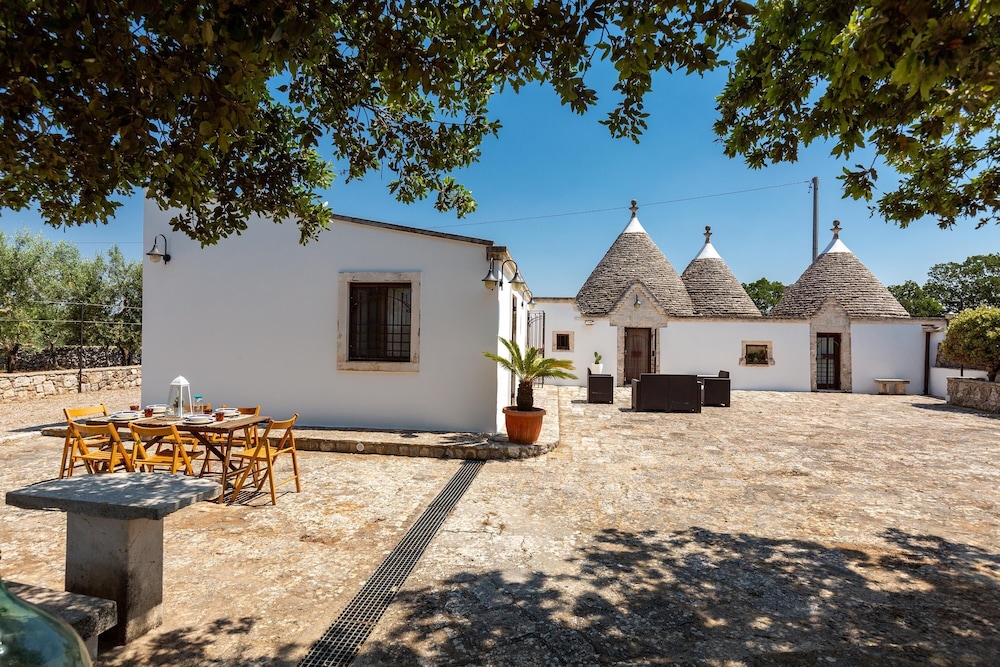 2459 Trullo Cibelis by Perle di Puglia in Noci, Italy