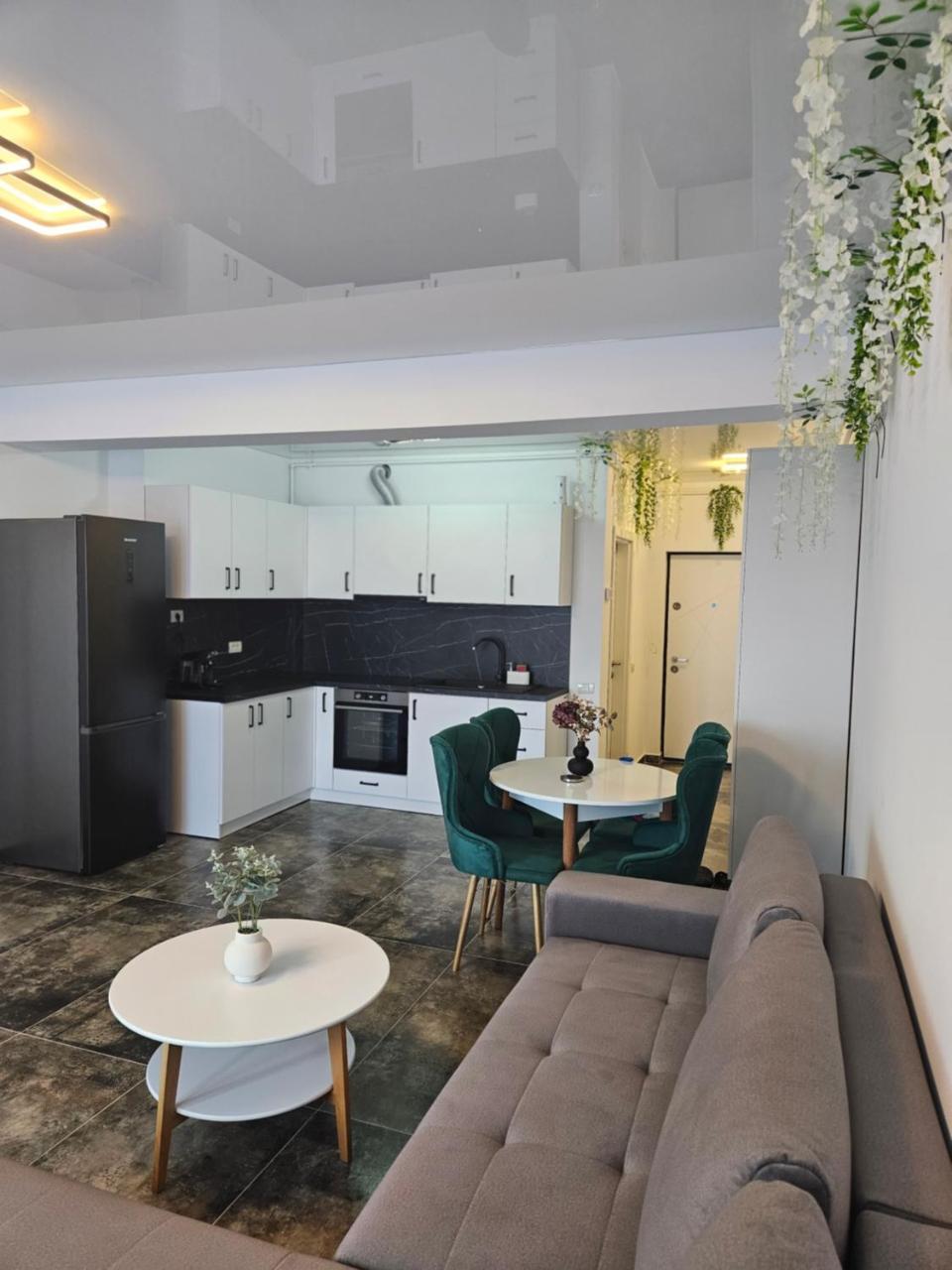 EverGreen Apartment2 — 4-Star Luxury Hotel in Navodari, Romania