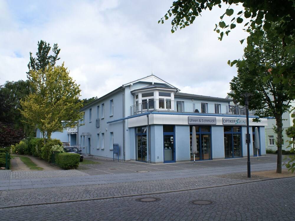 Haus Triton Fewo 3 — 4-Star Luxury Hotel in Ostseebad Kuehlungsborn, Germany