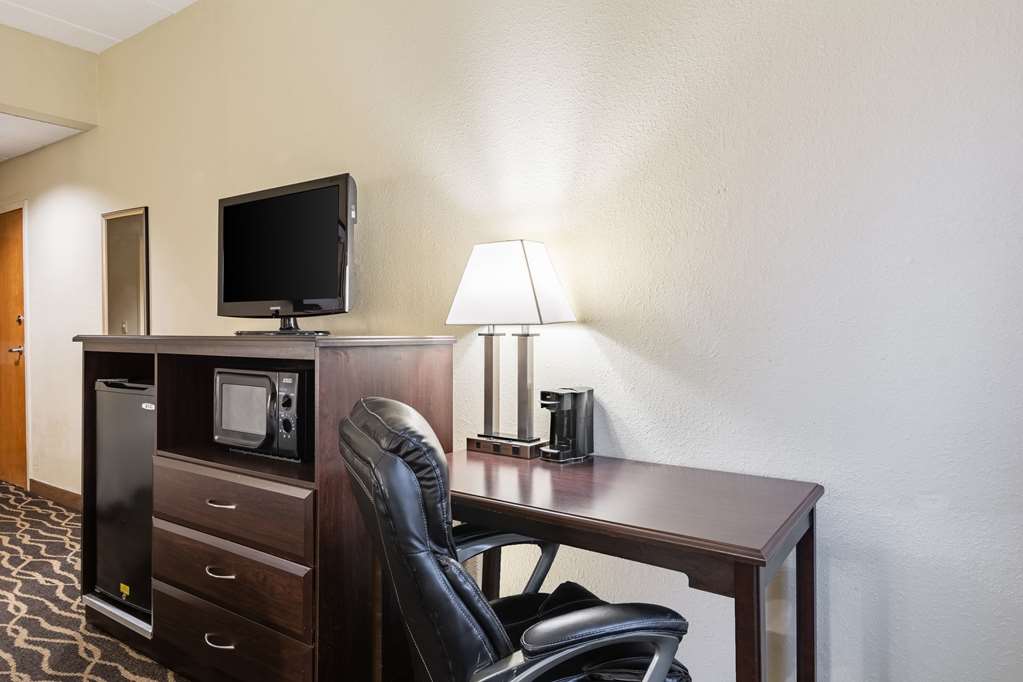 Quality Inn & Suites Southport - photo 9