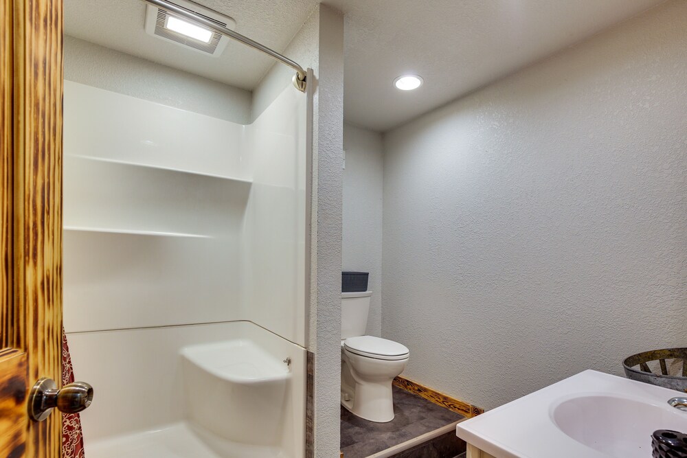 Lead Hideaway with Fireplace Grill and New Deck in Lead, United States