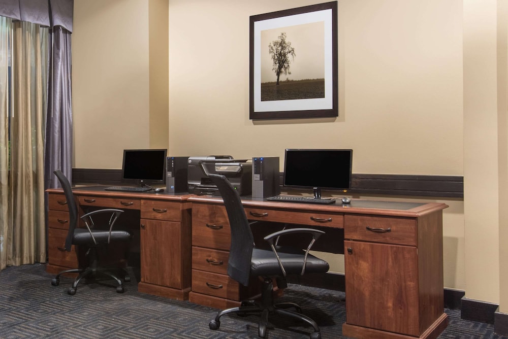 Wyndham Garden Texarkana - photo 19
