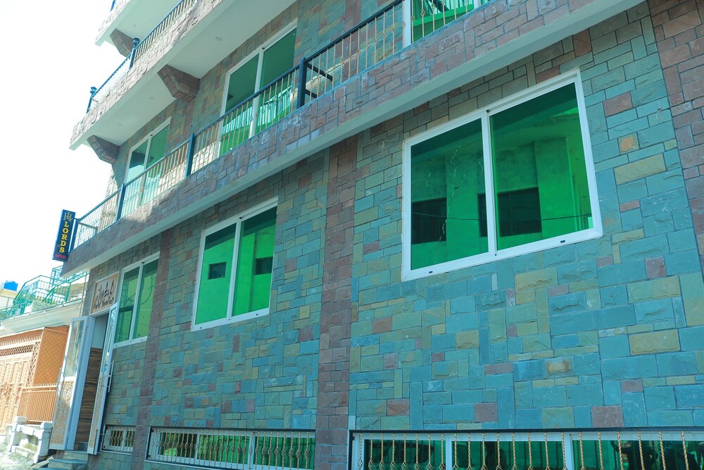 Lords Hotel Murree - carbon neutral hotel in Murree