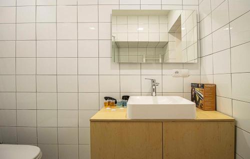 Chic 3BR Apt Near Fabrika By Wehost