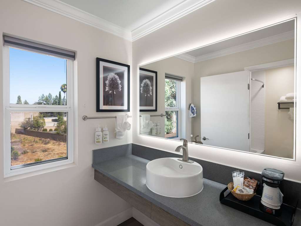 Ramada by Wyndham San Diego Poway Miramar - photo 19