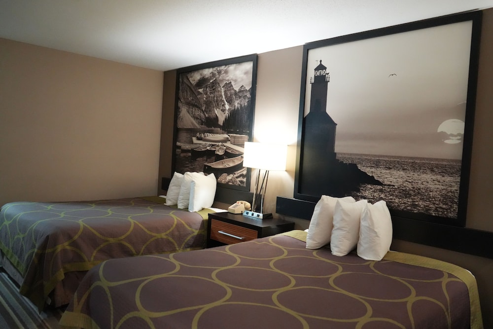 Watseka 24 Inn & Suites - photo 26