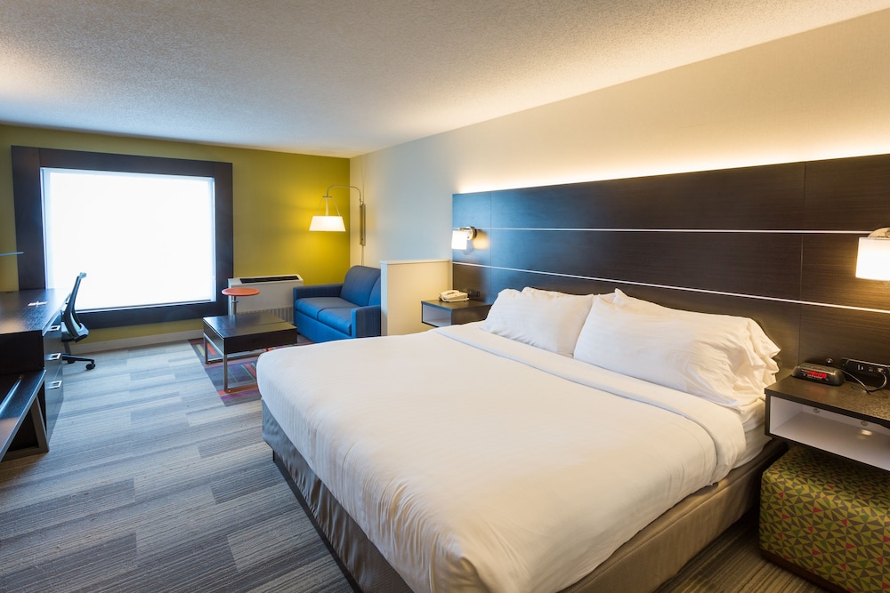 Holiday Inn Express & Suites Reading by IHG - photo 6