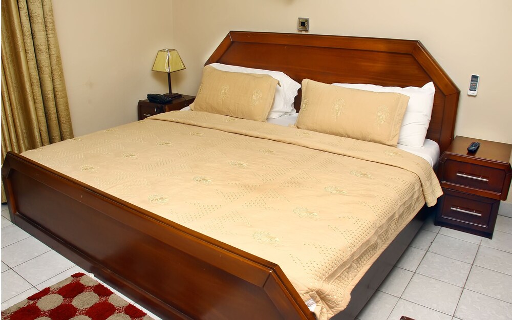 Stadium Hotel — hotel in Kumasi