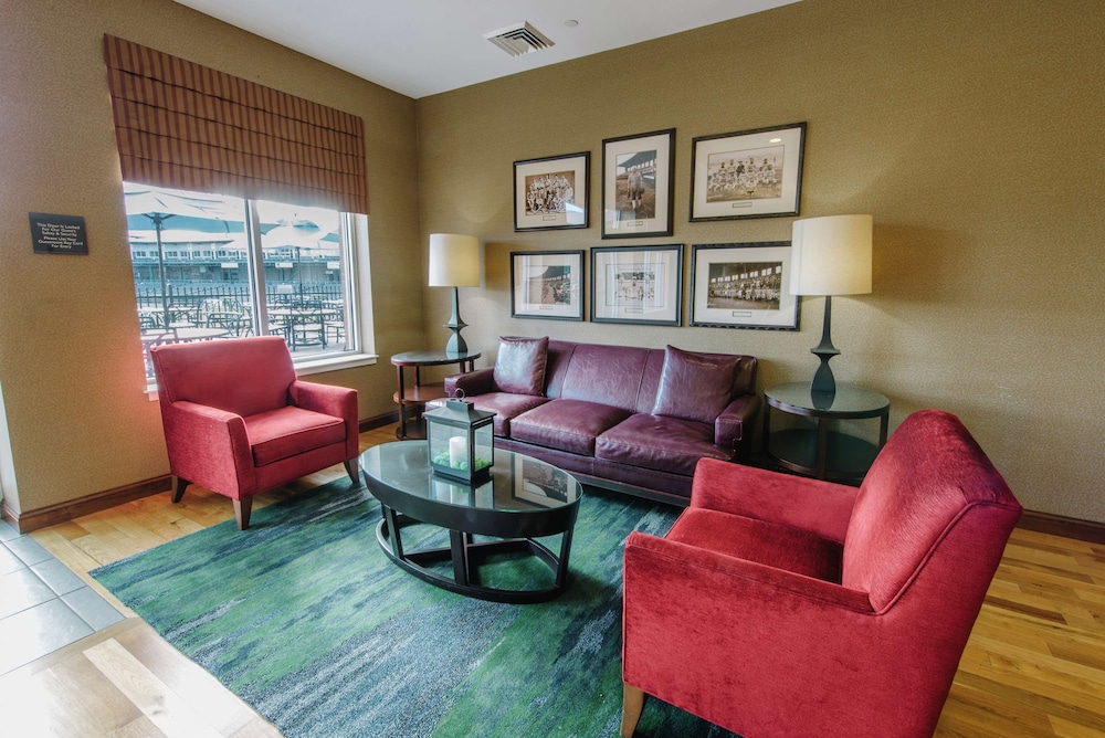 Hilton Garden Inn Manchester Downtown - photo 4