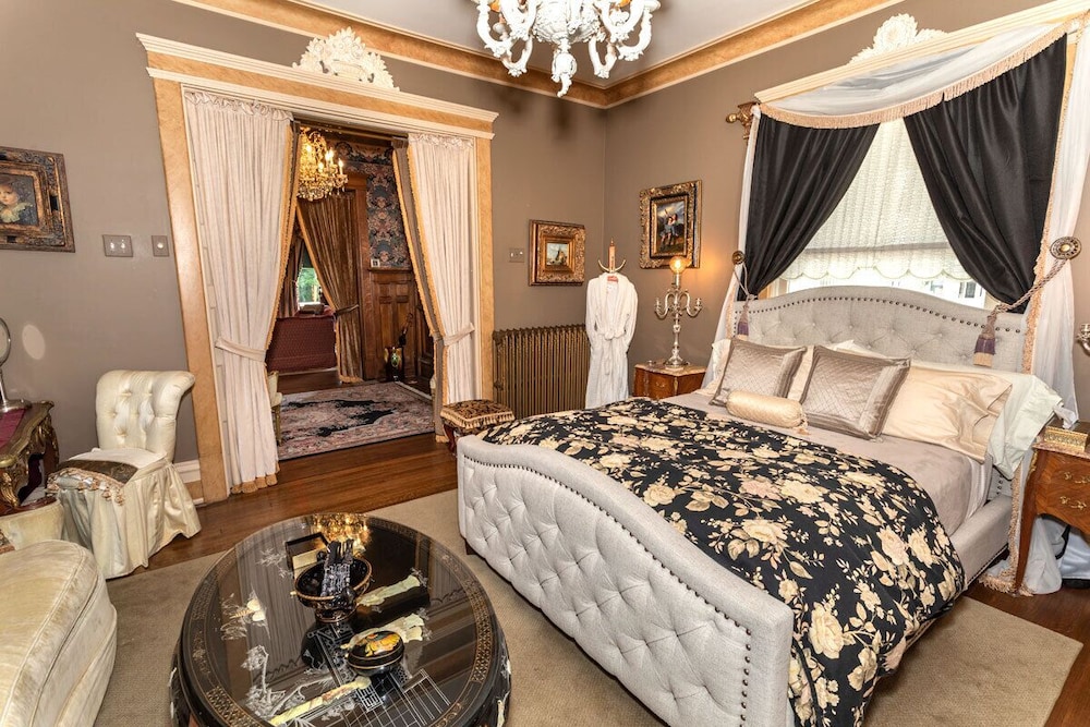 South Broadway Manor - photo 23