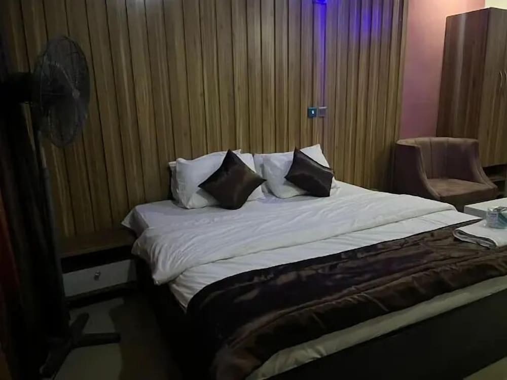 La Topik Hotel and Suites in Ota, Nigeria