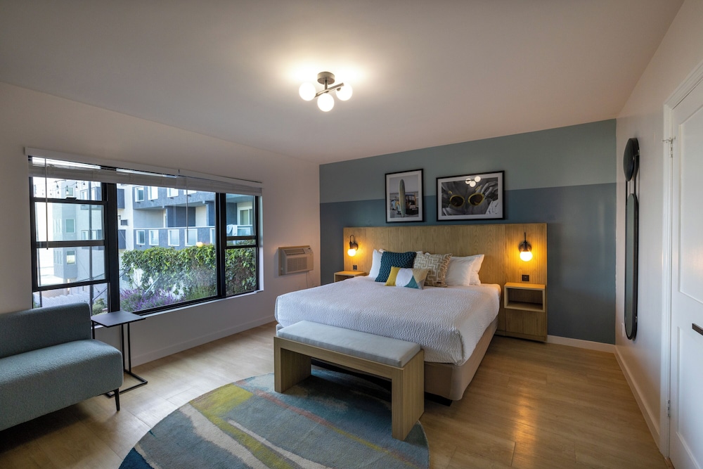 The Tides Oceanview Inn and Cottages - photo 25