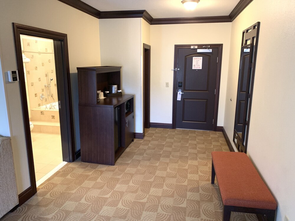 Blue Lake Casino & Hotel - photo 12