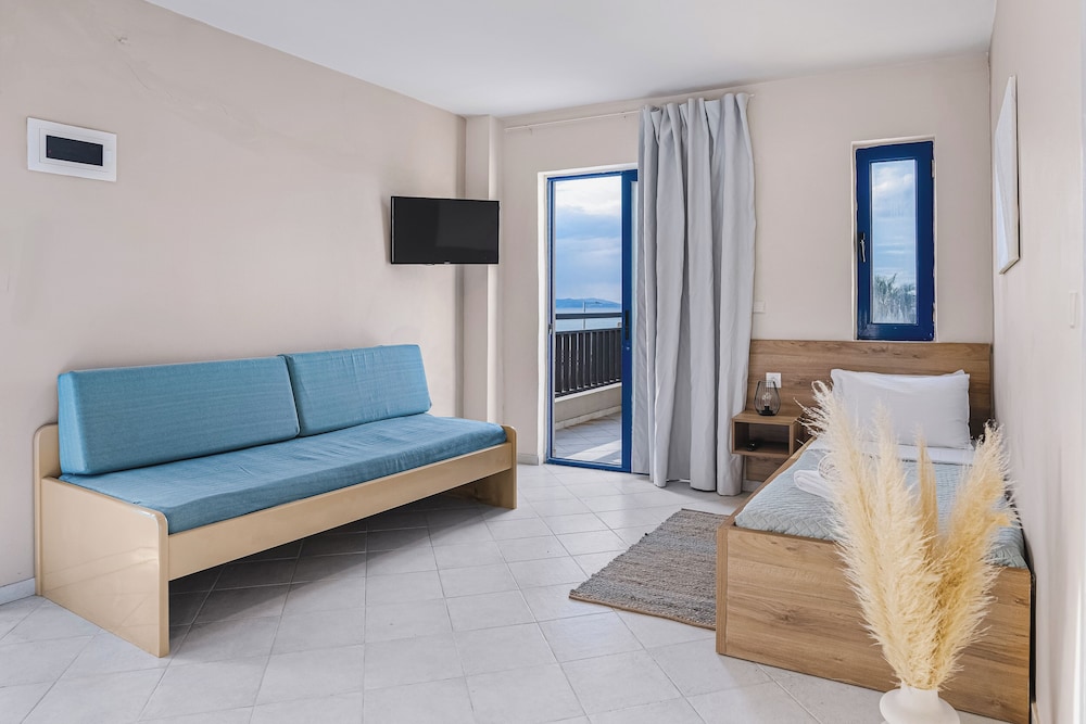 Yria Beach Hotel — Kokkini Chani — photo 4