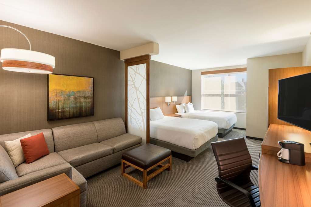 Hyatt Place Greenville Downtown - photo 68