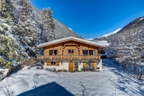 Chalet Capricorne — 4-Star Luxury Hotel in Chamonix-Mont-Blanc, France