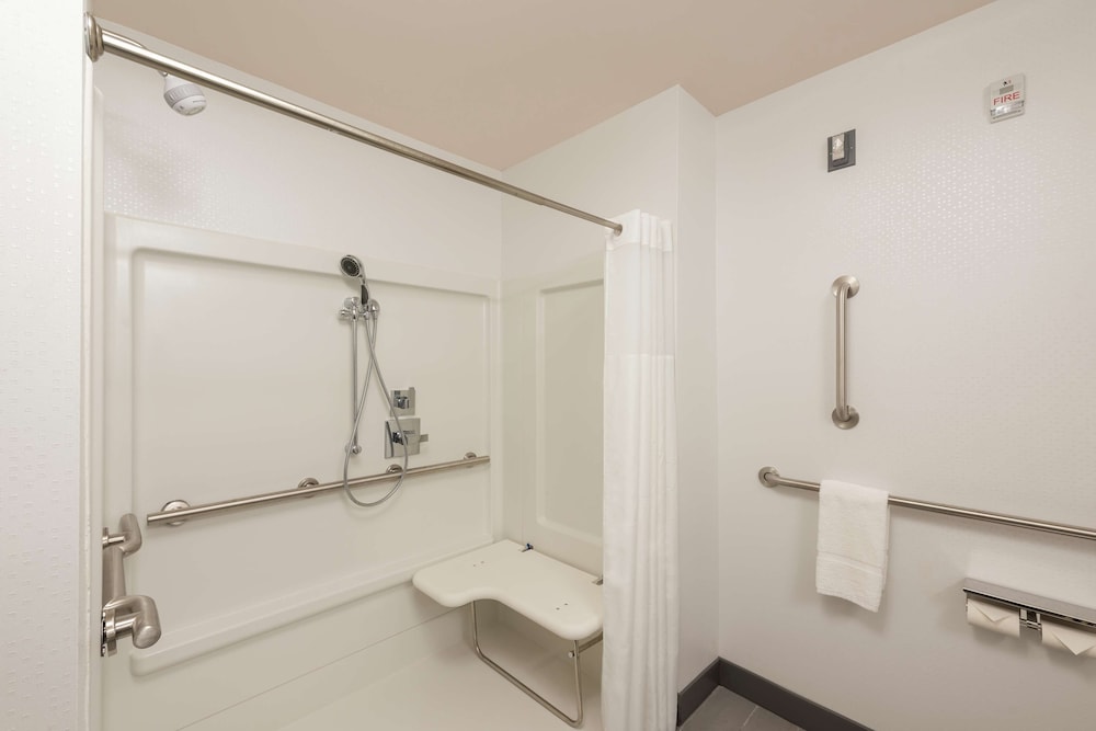 Hampton Inn & Suites Xenia Dayton - photo 29