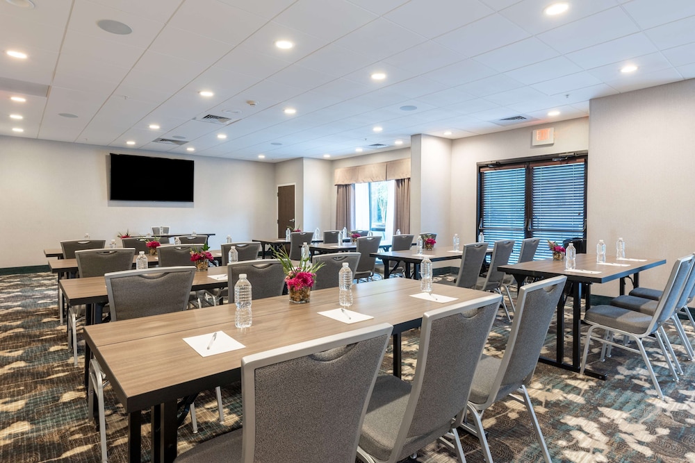 Hampton Inn Christiansburg Blacksburg - photo 42
