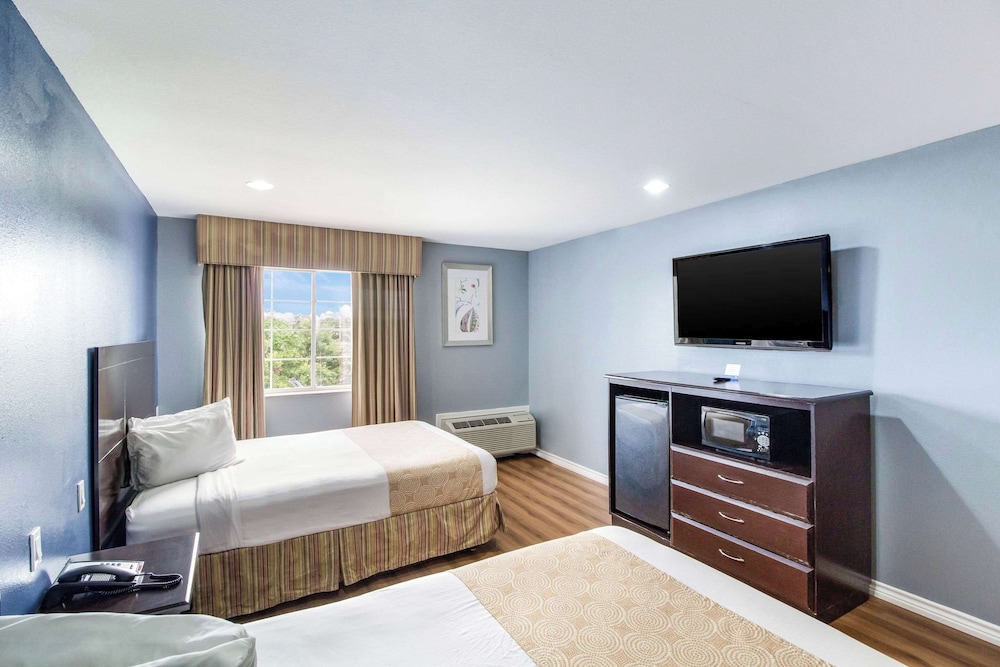 Rodeway Inn & Suites Port Arthur Groves - photo 8