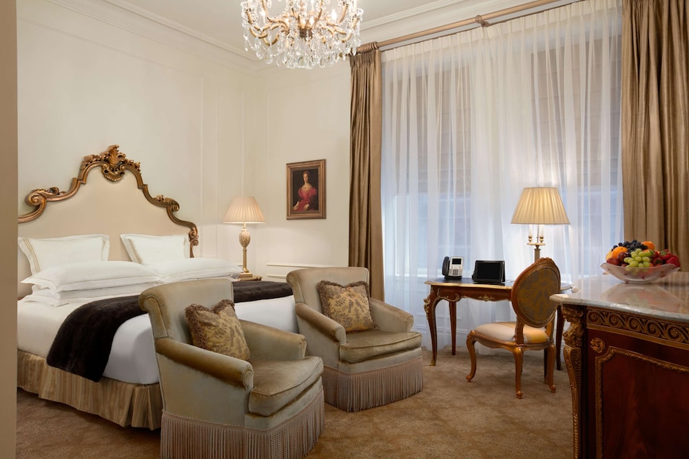 The Plaza A Fairmont Managed Hotel - photo 32