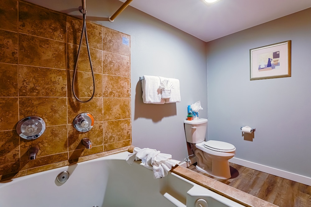 Coast River Inn by OYO Seaside - photo 76