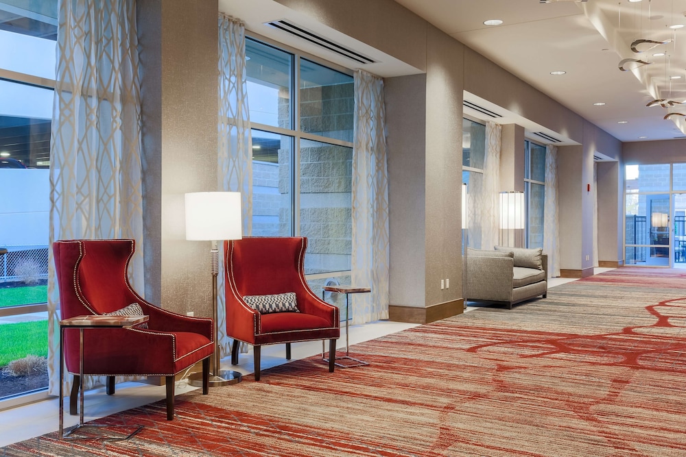 DoubleTree by Hilton Evansville - photo 60