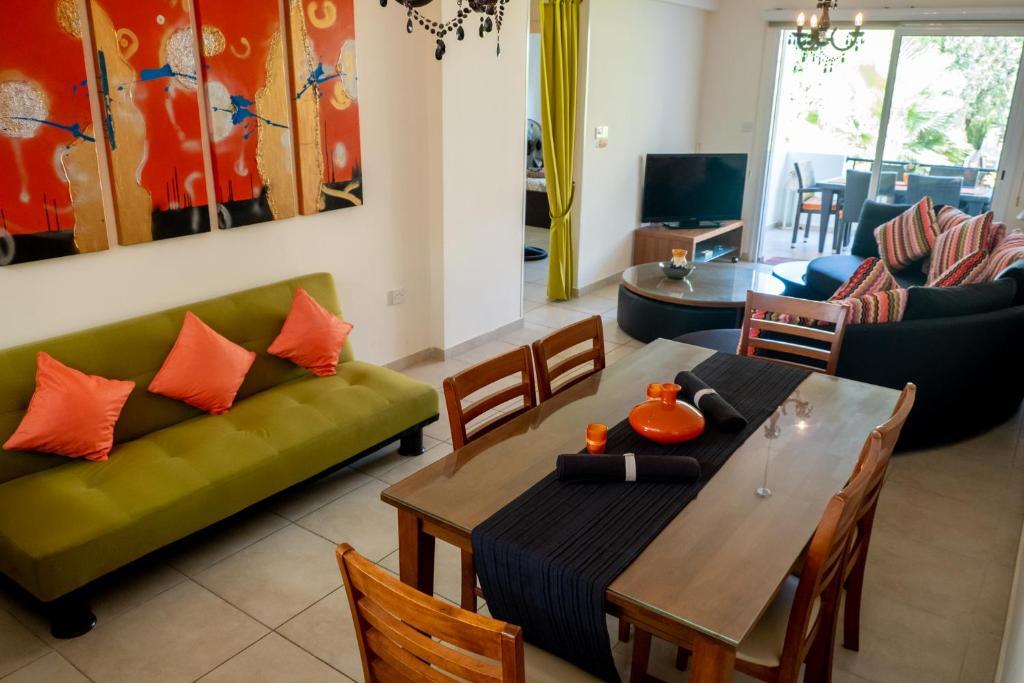 Stylish 2 Bedroom apartment in Pegia