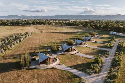 Kavillo Studios - carbon neutral hotel in Unknown City
