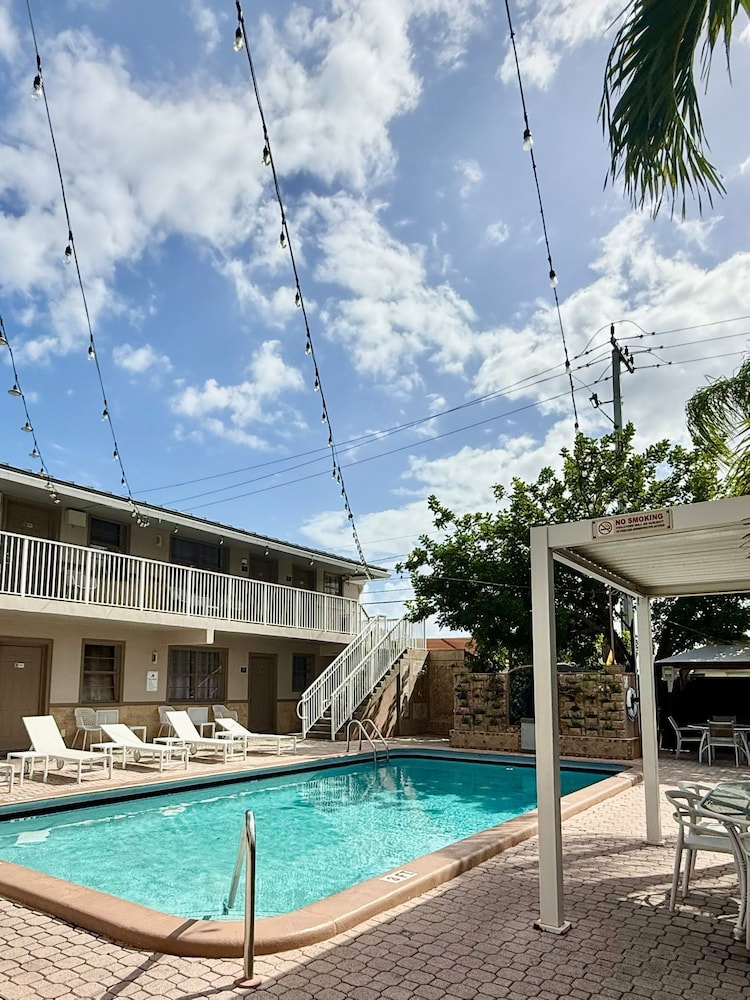Sheridan Guesthouse - photo 18