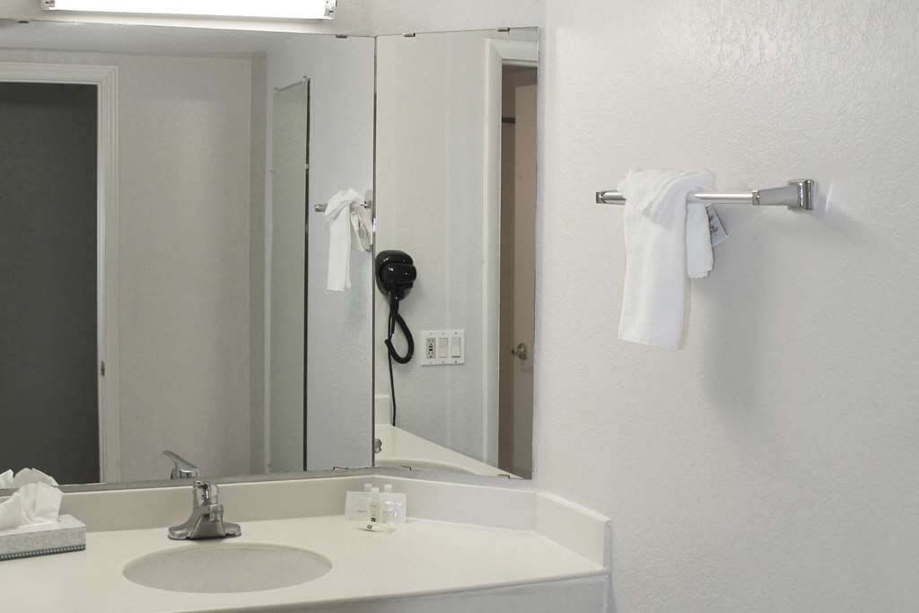 Quality Inn Aurora Denver - photo 32