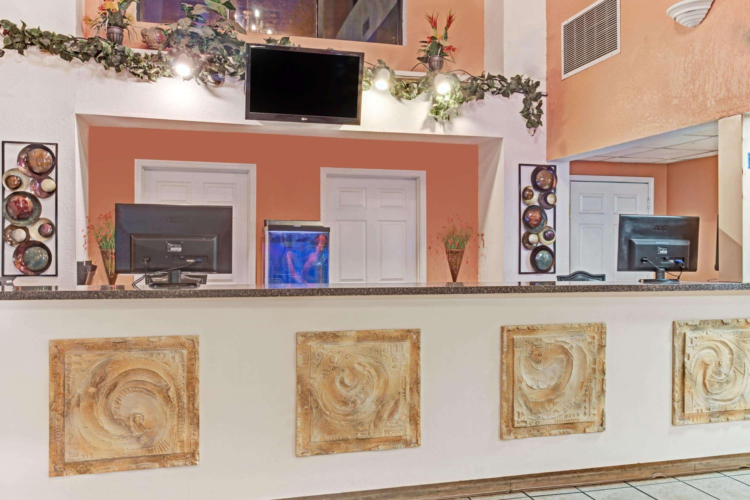 Howard Johnson Inn Tropical Palms Kissimmee - photo 16